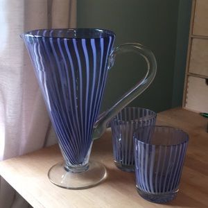 Beautiful vintage Rare pitcher and 2 glasses hand blown